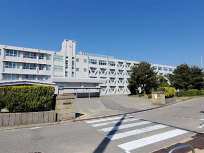 小松市立松陽中学校まで約2650m