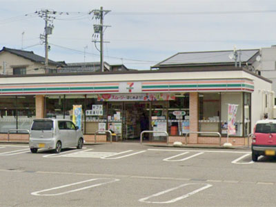 セブンイレブン金沢泉野出町1丁目店まで約240m