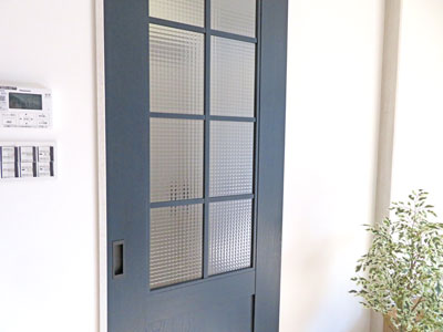 LDK扉もおしゃれ