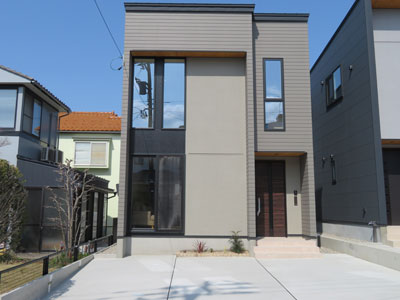 ナチュラル&モダンな外観