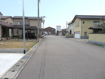 前面道路を含む現地写真