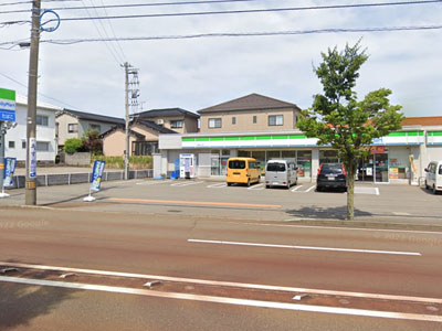 ファミリーマート内灘鶴ヶ丘店まで約350m