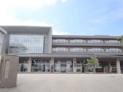 内灘町立内灘中学校まで約1170m