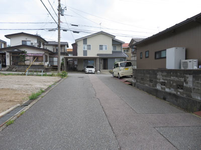 前面道路を含む現地写真