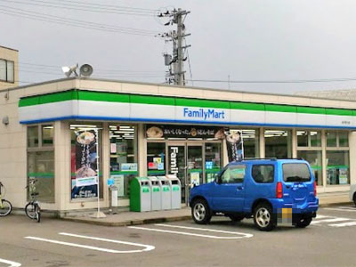 ファミリーマート金沢東力店まで約320m